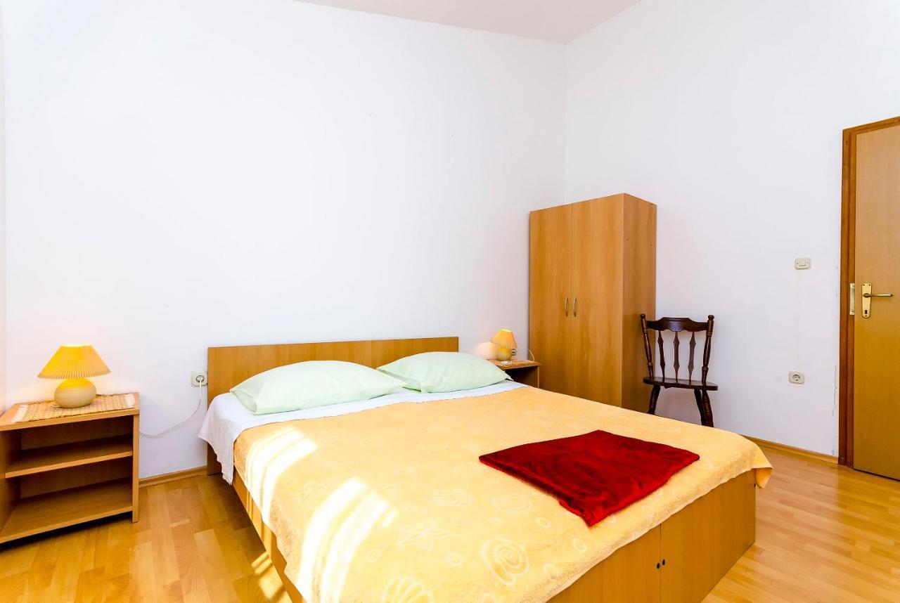 Apartments Milka Slatine Exterior photo